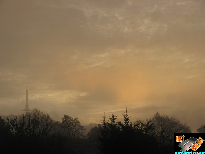 Oktobermorgen im Nebel