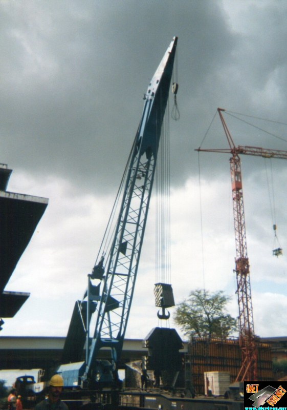 Straßenbrückenbau 92