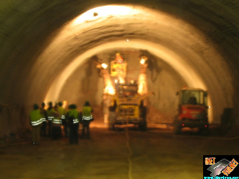 Bau Schmücketunnel BAB71